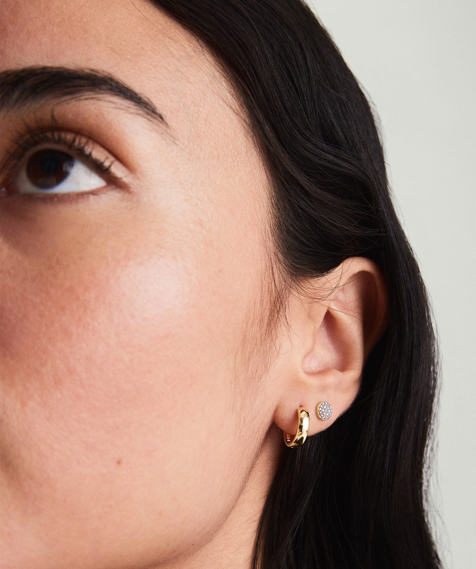 Bold Huggie Hoops - Image 4