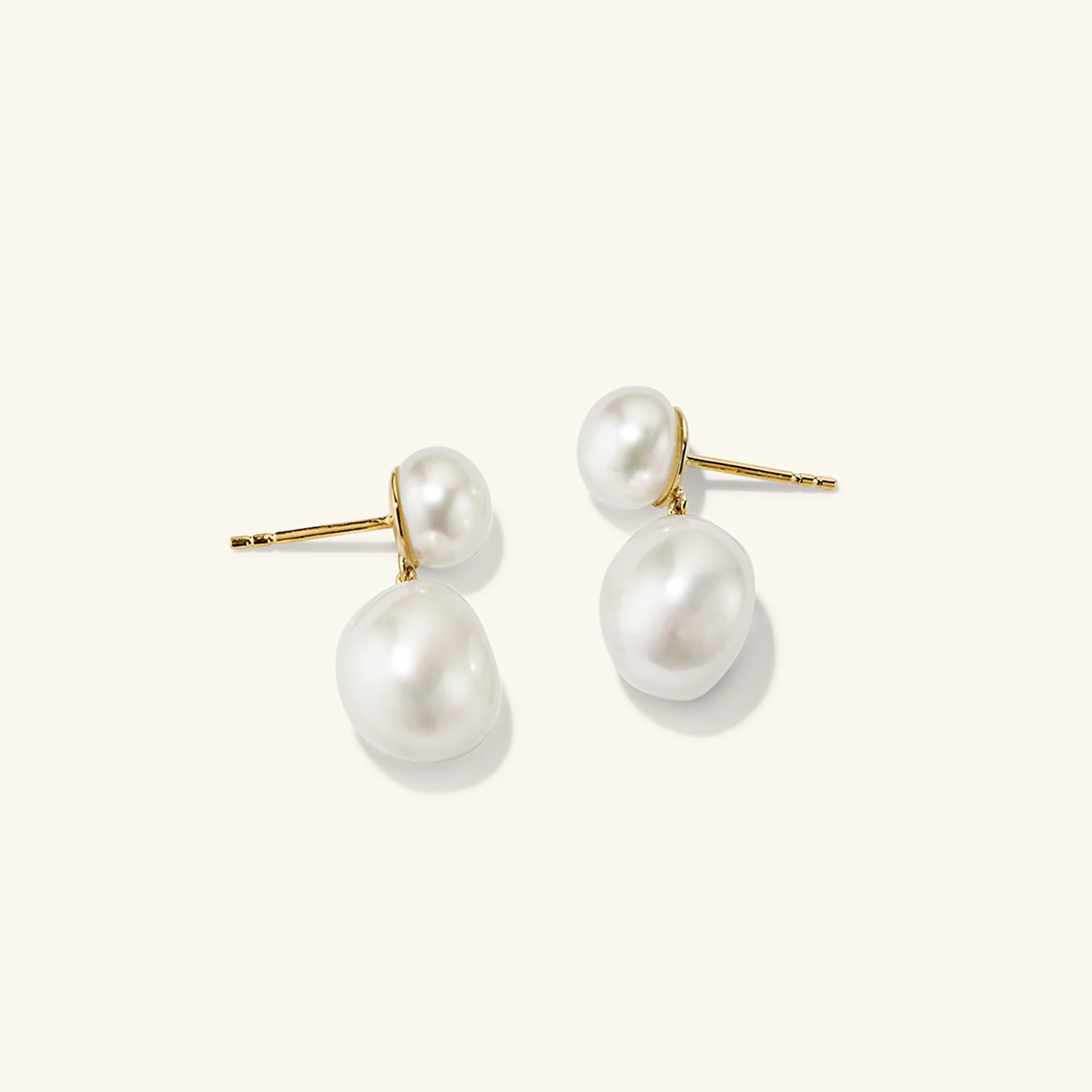 Bold Pearl Drop Earrings - Image 6