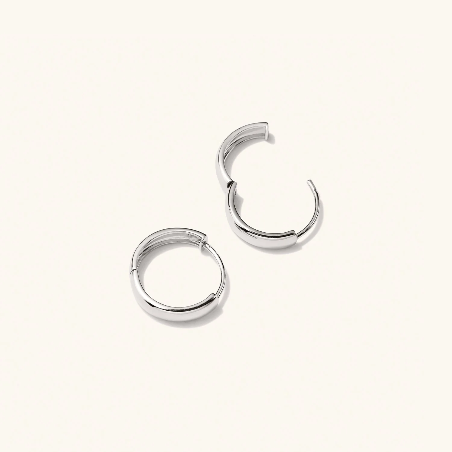 Bold Small Hoops - Image 15