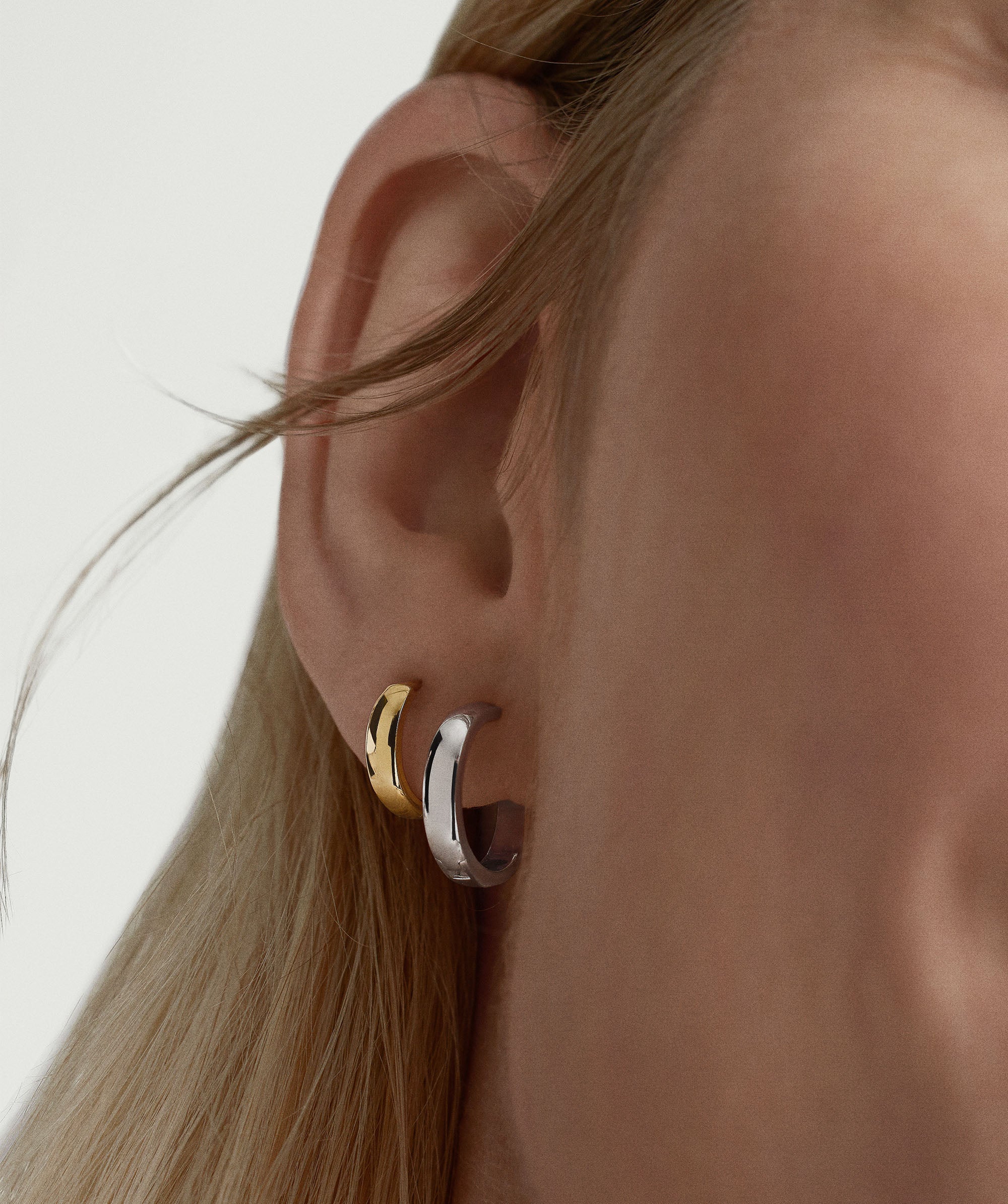 Bold Small Hoops - Image 20