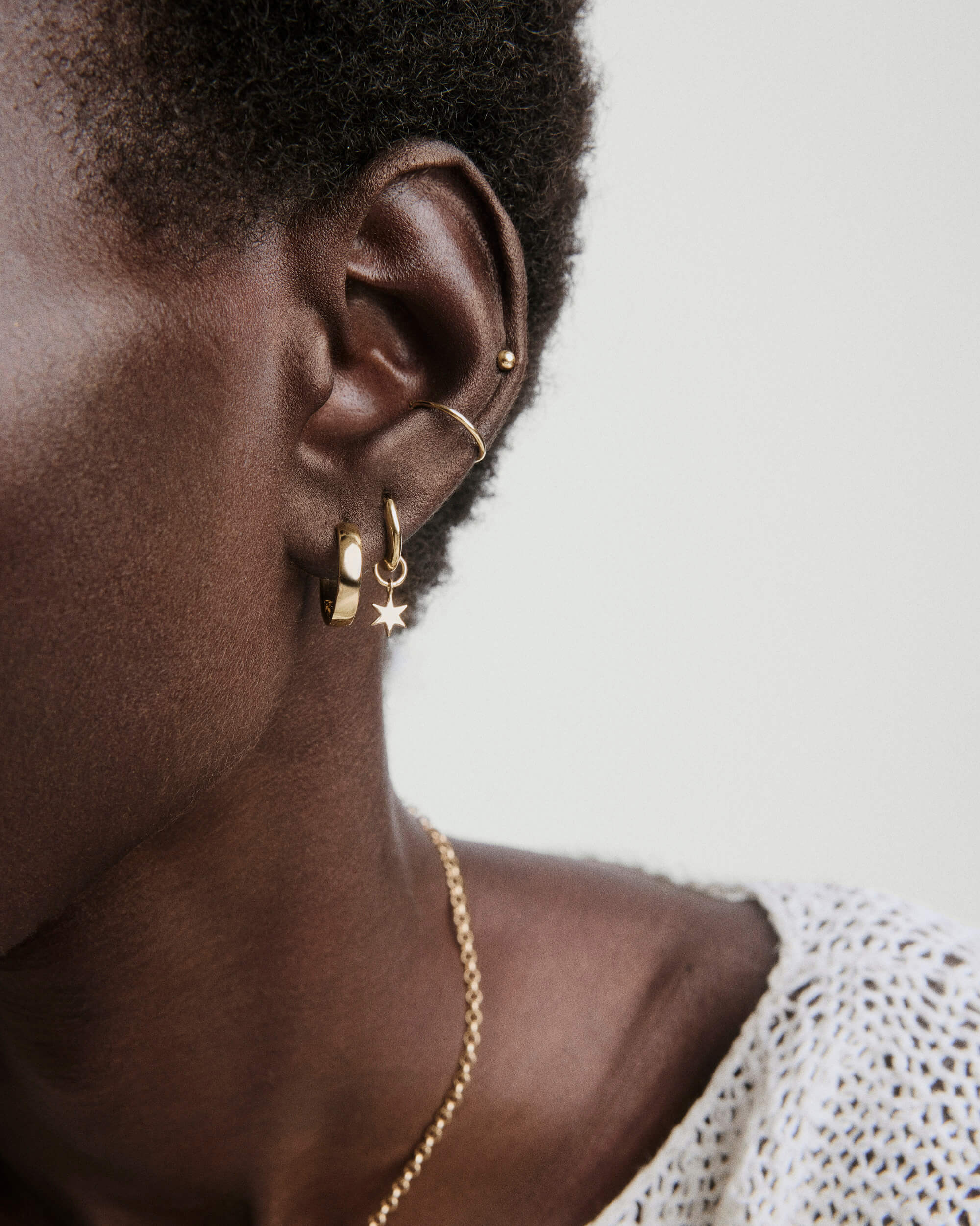 Bold Small Hoops - Image 23