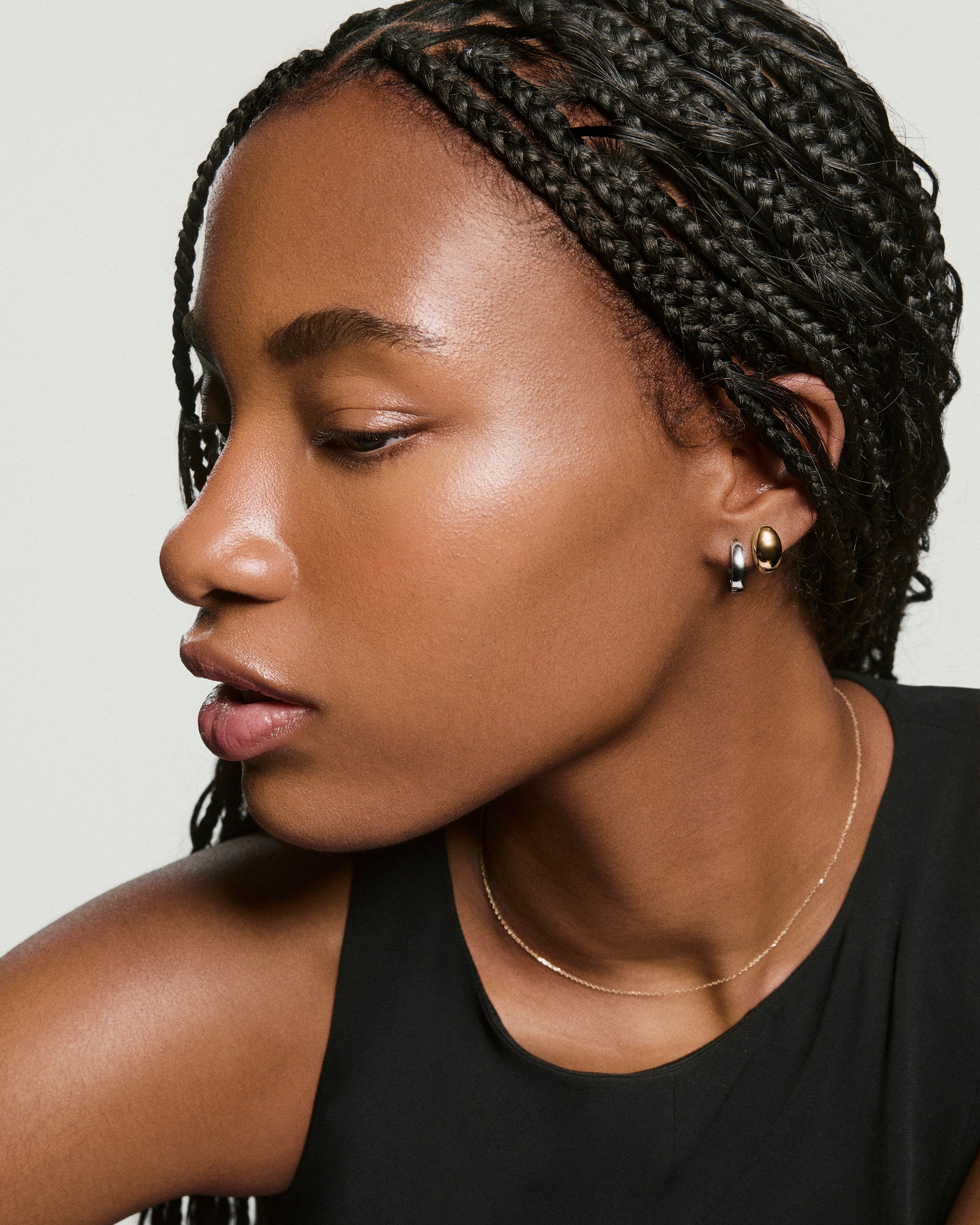 Bold Small Hoops - Image 27