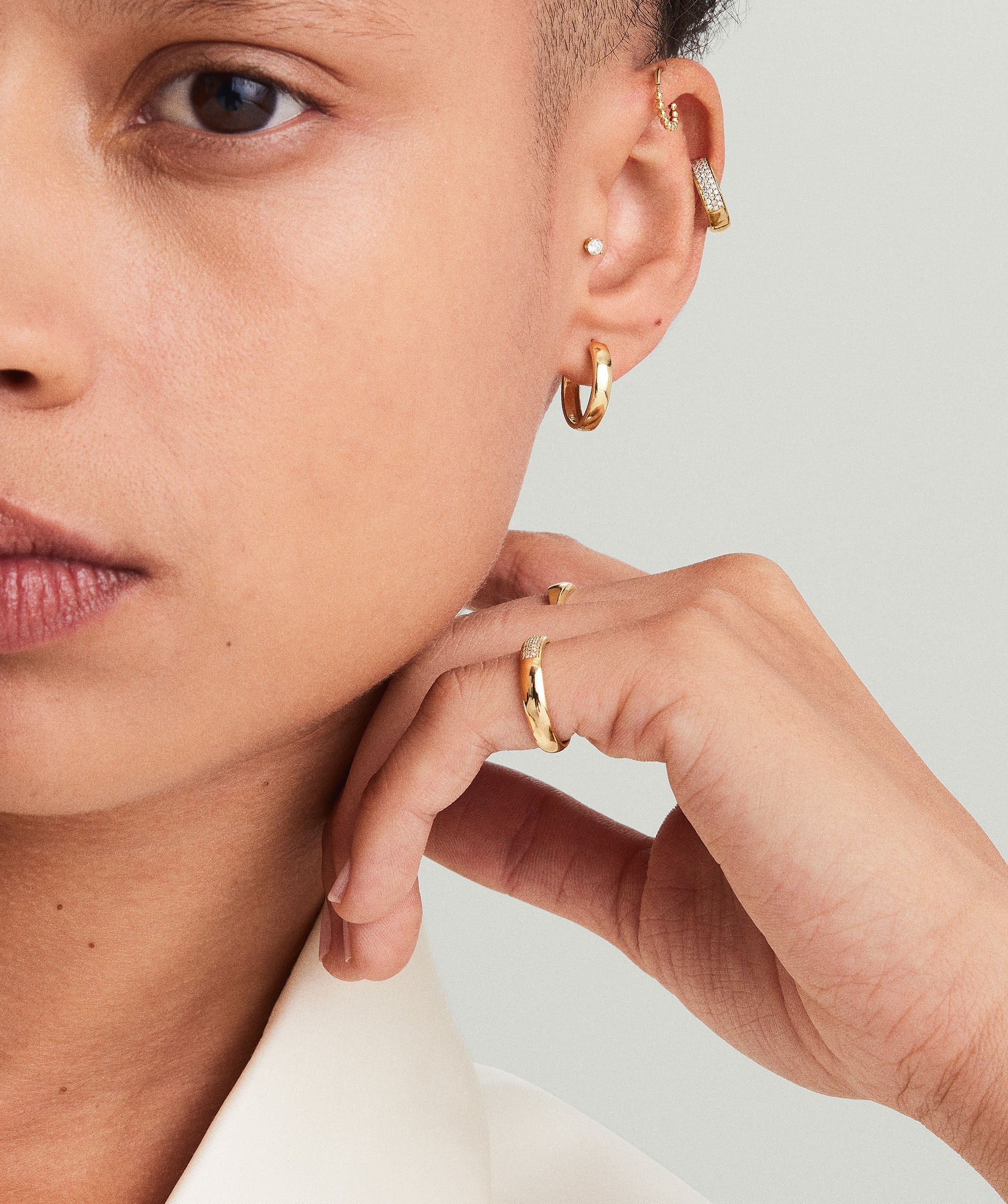 Bold Small Hoops - Image 6