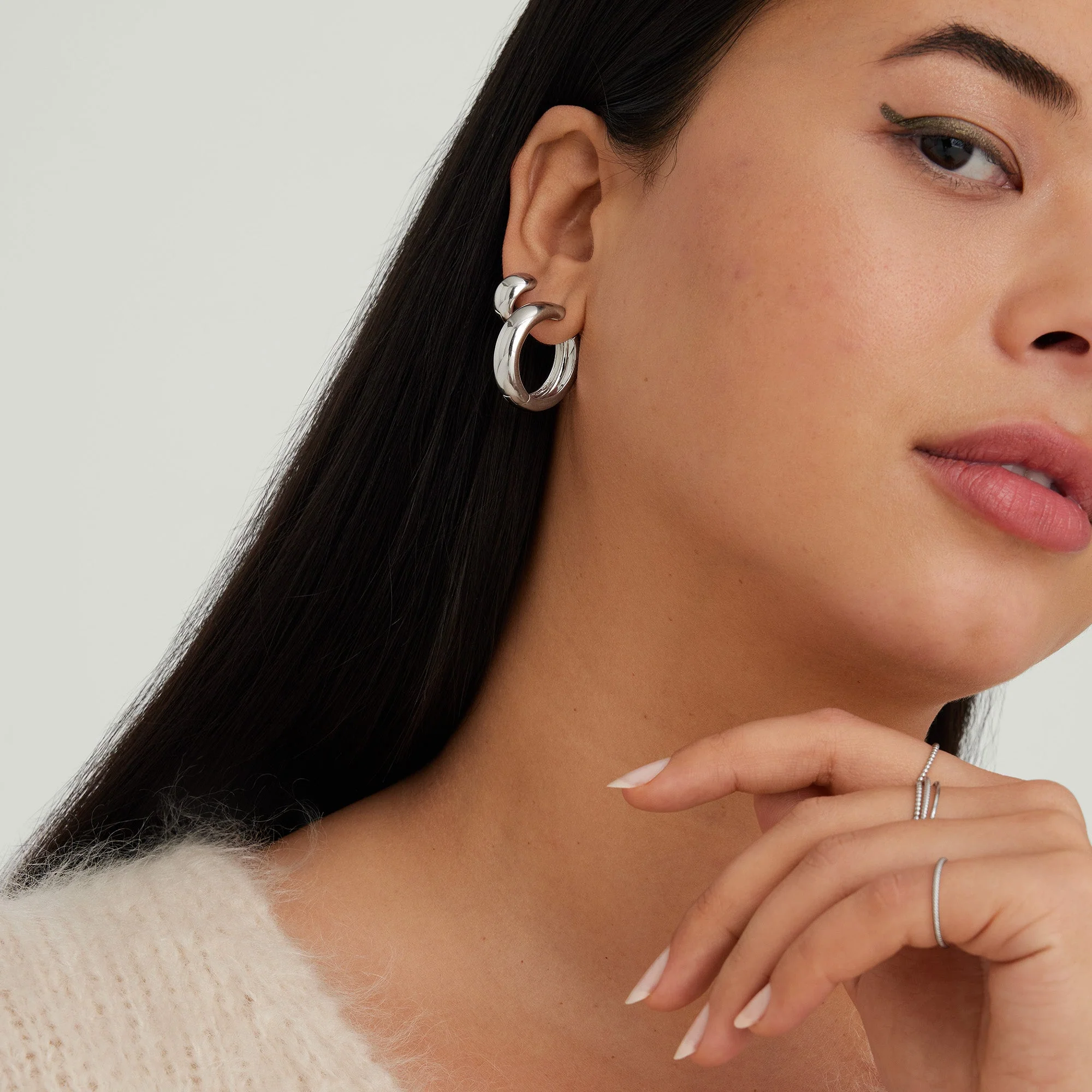 Chunky Large Hoops - Image 13