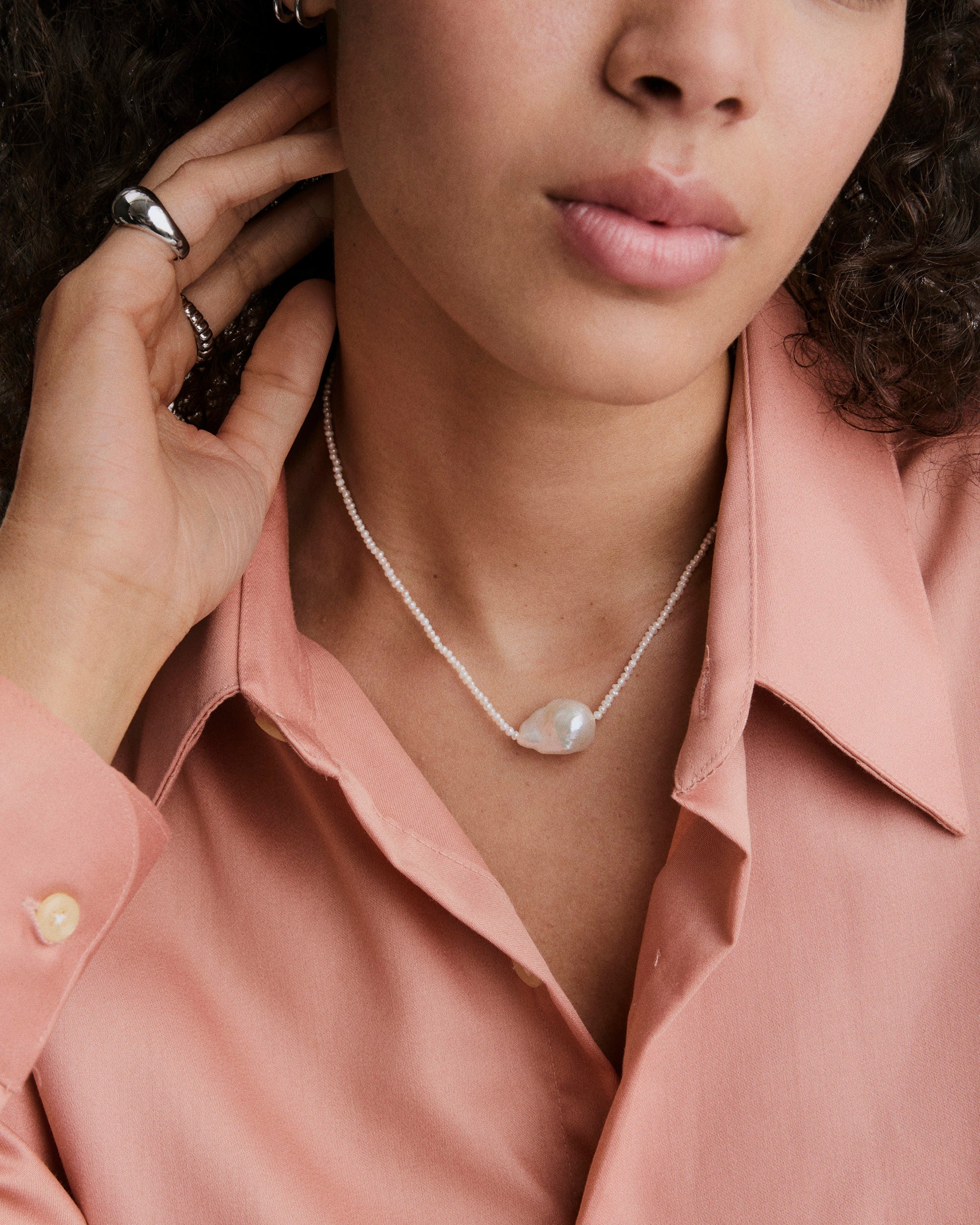 Clara Pearl Necklace - Image 3