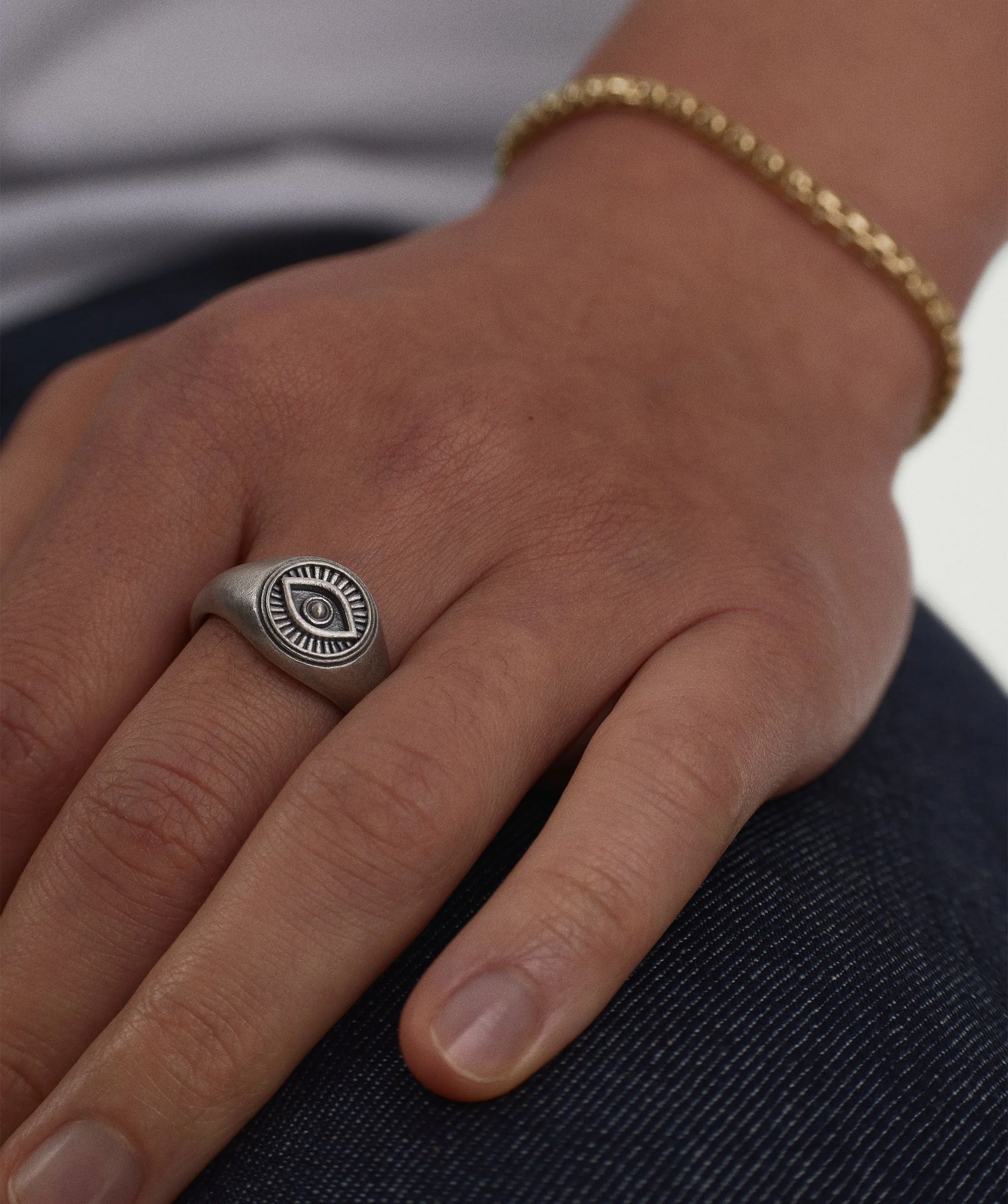 Courage Signet Ring - Image 4