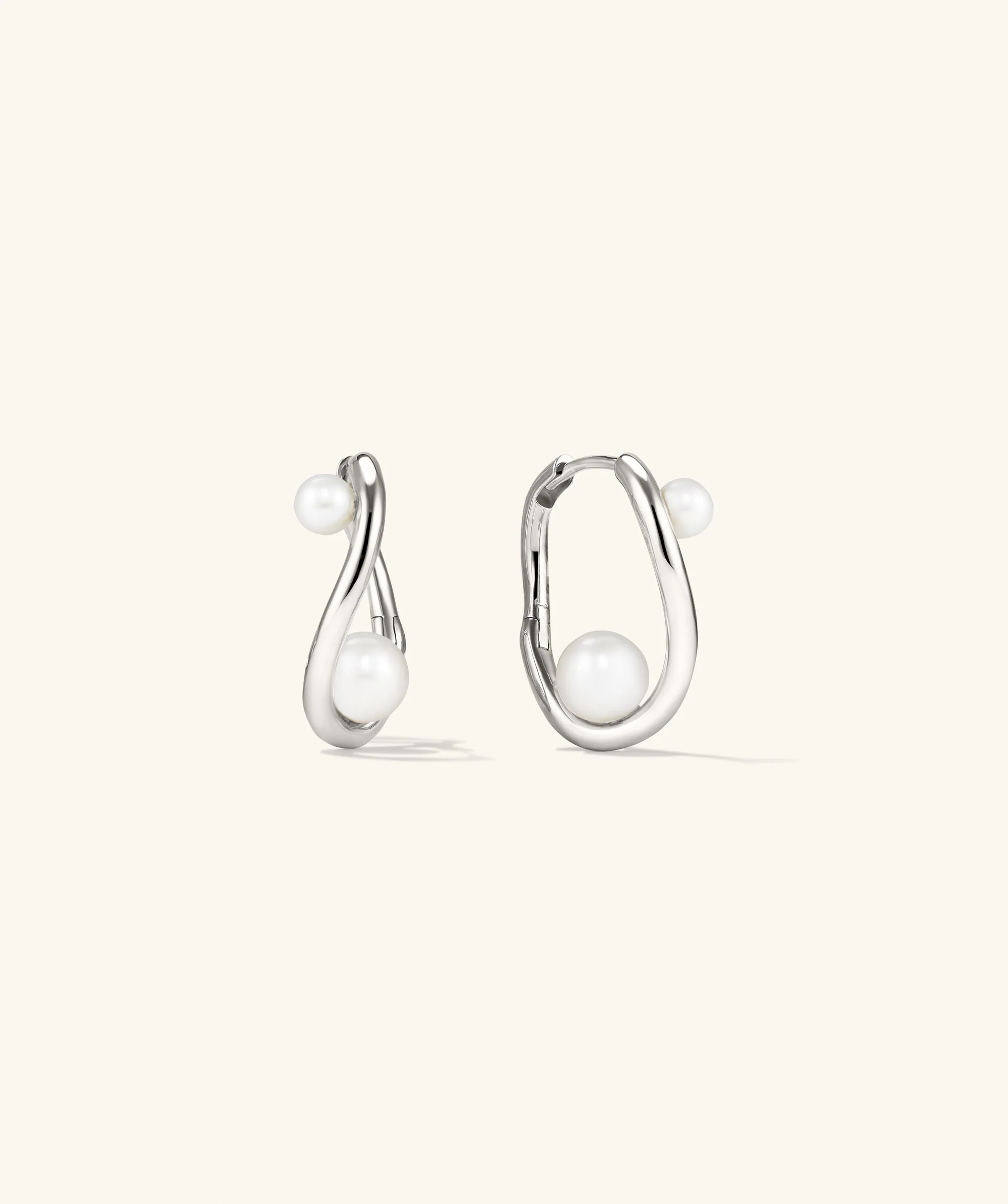 Dôme Figure Pearl Hoops - Image 5