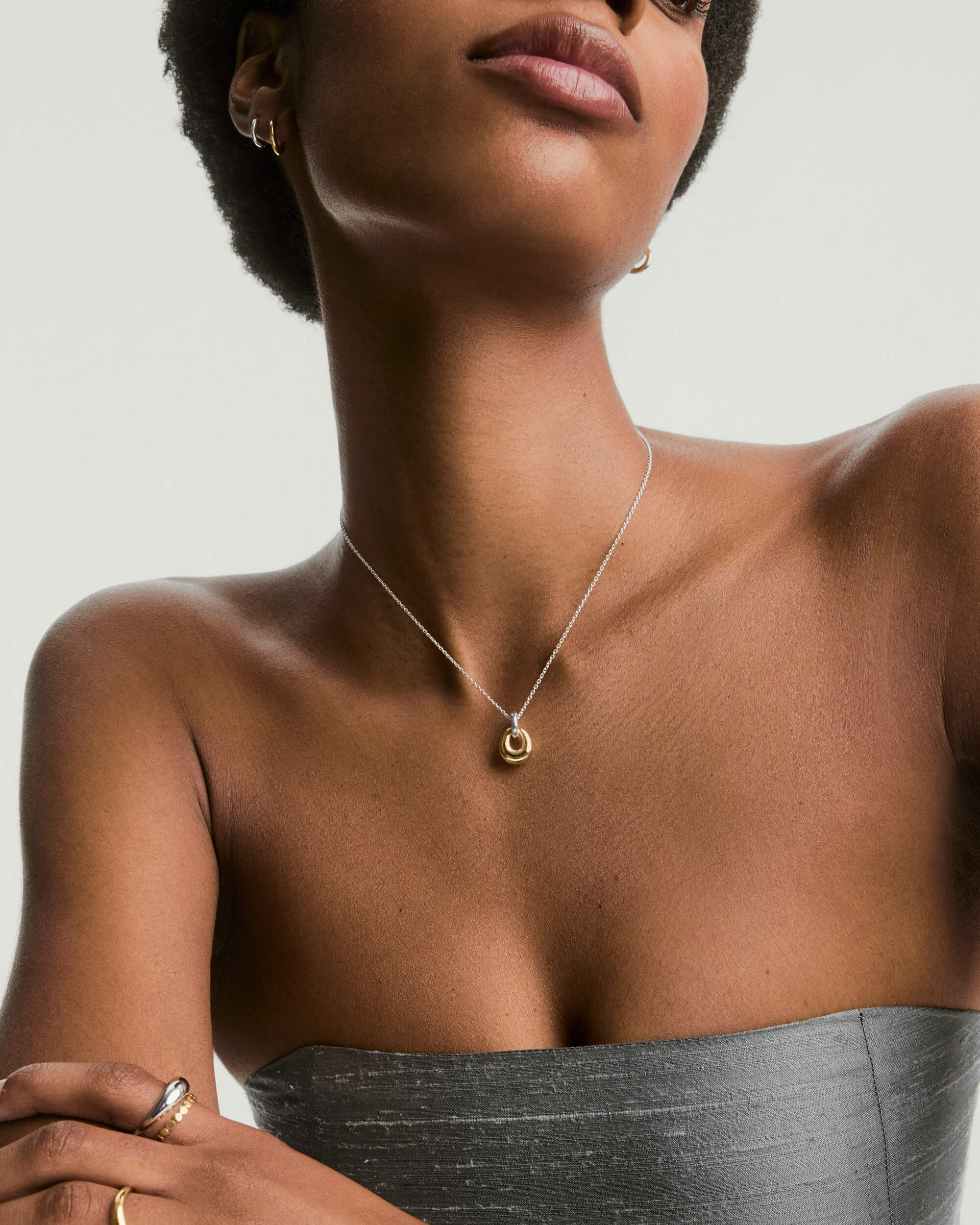 Jojo Loop Pendant Necklace - Image 3