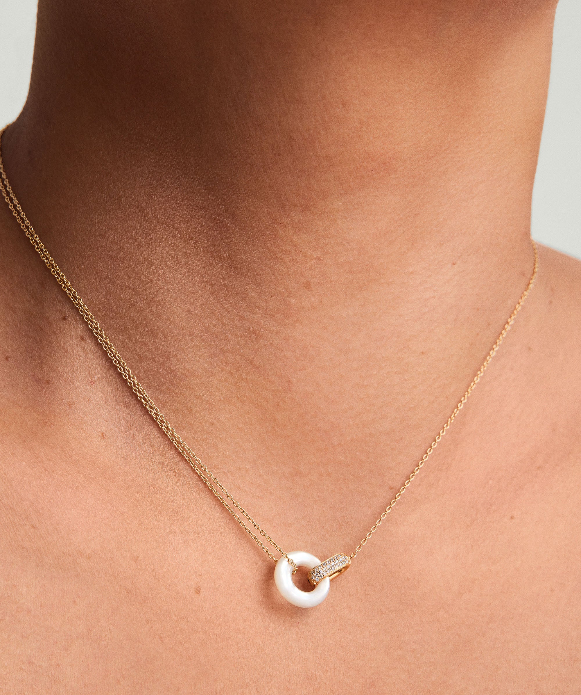 Linked Pavé Diamond Pearl Necklace - Image 3