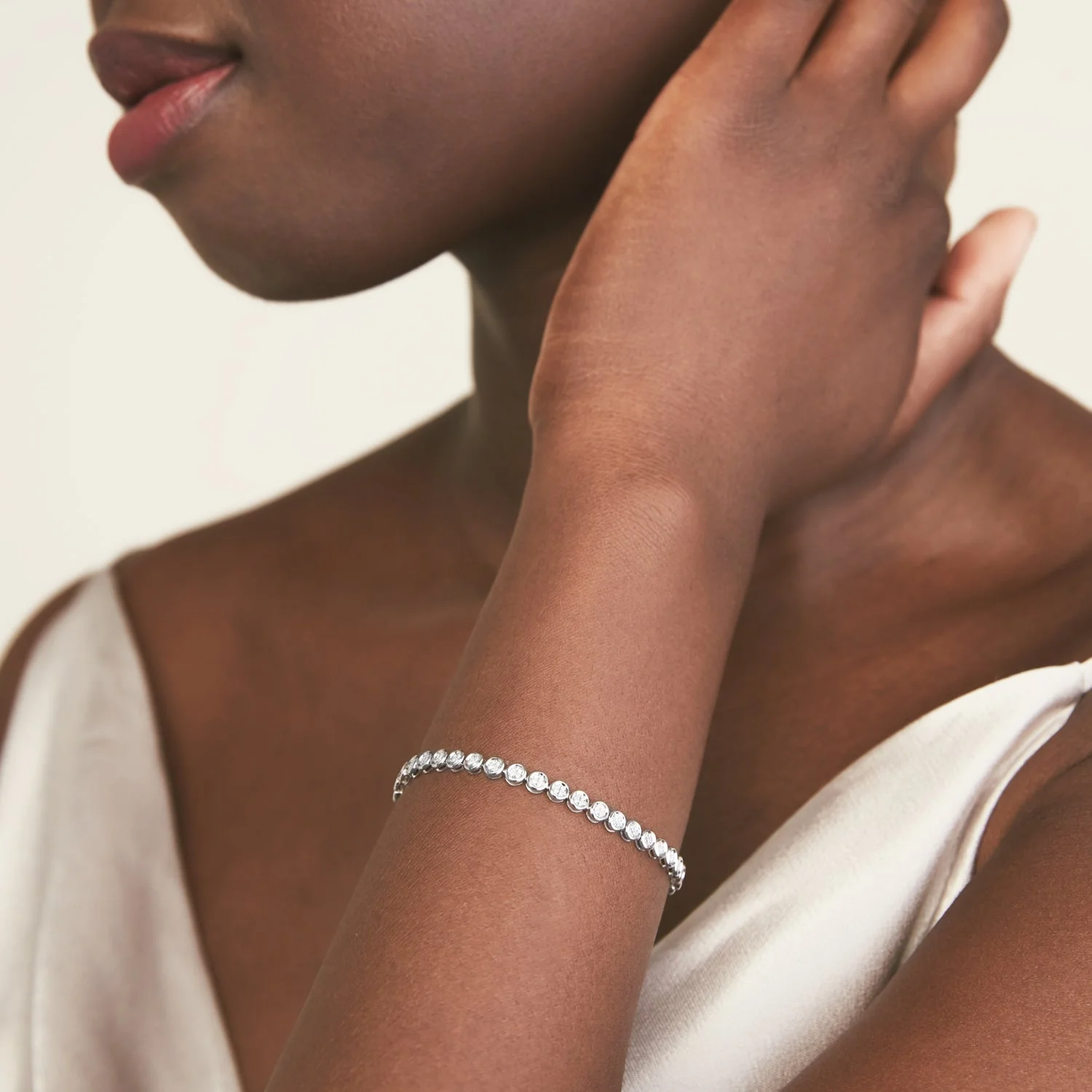Micro-Pavé Diamond Rivière Bracelet - Image 12