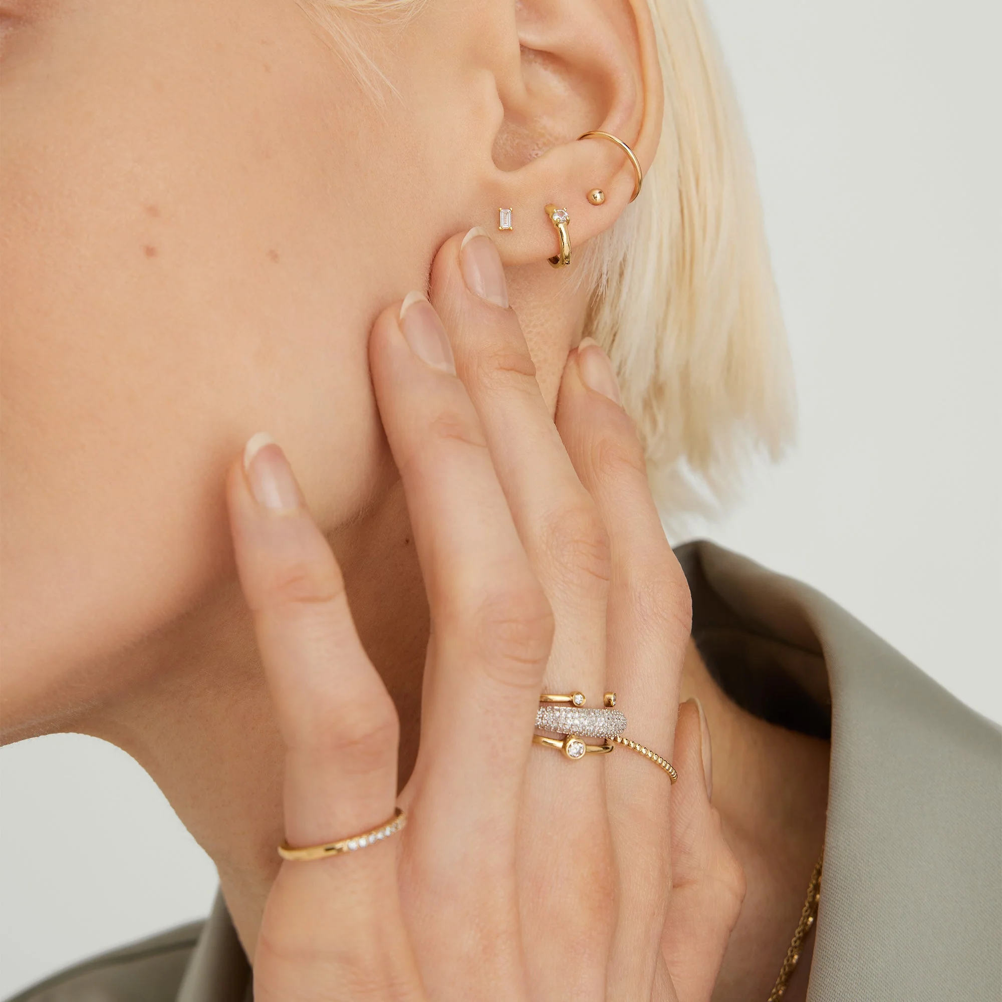 Piercing Studio - Baguette Diamond Flat Back Stud - Image 3