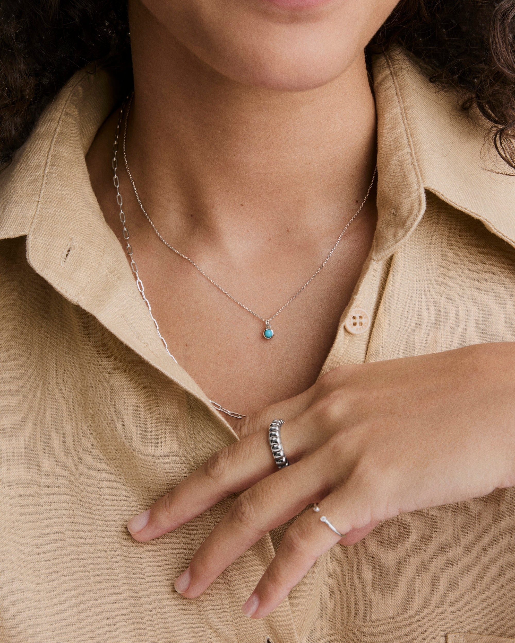 Sia Pendant Necklace - Image 4