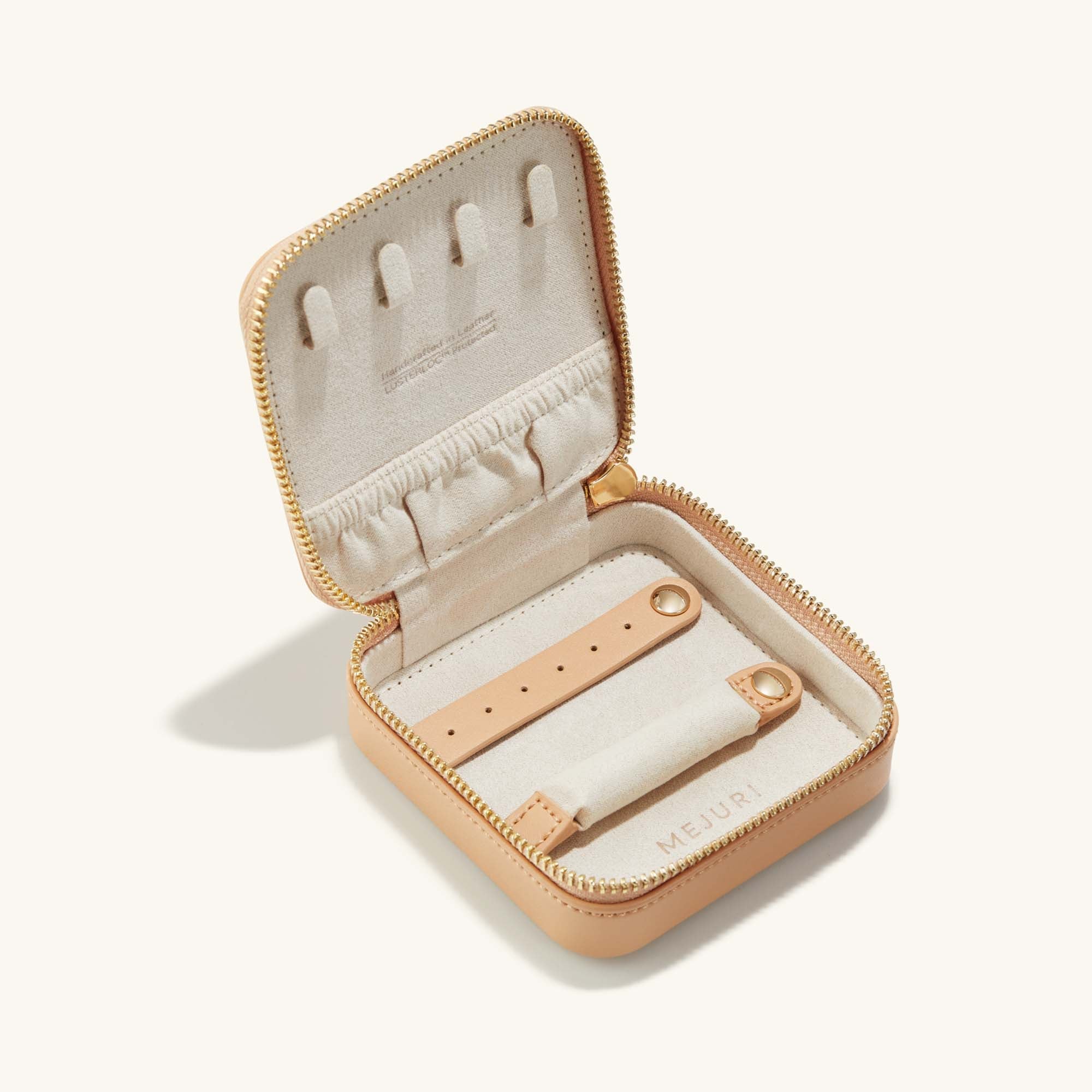 Travel Case - Image 11