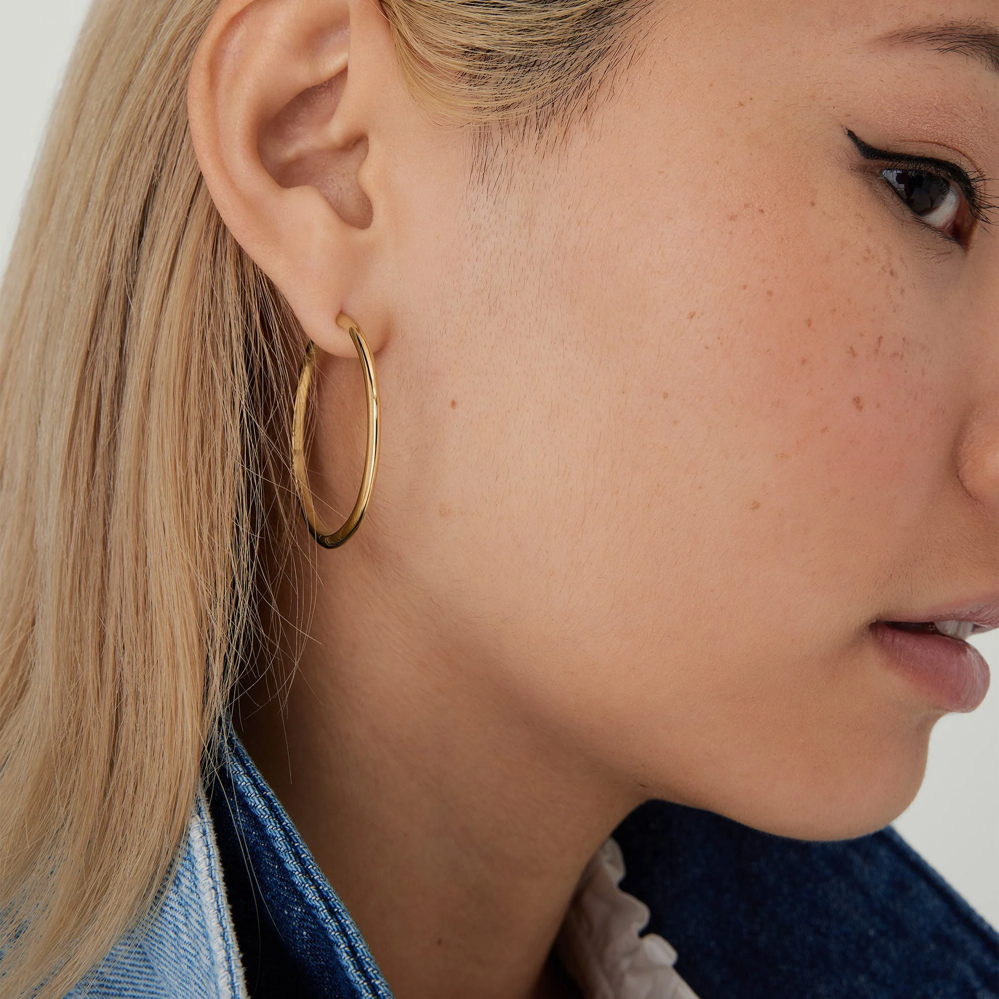 Tube Oversized Hoops - Image 3